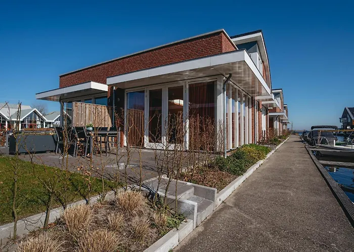 Vila Modern Waterfront Retreat Uitgeest fotorgafie